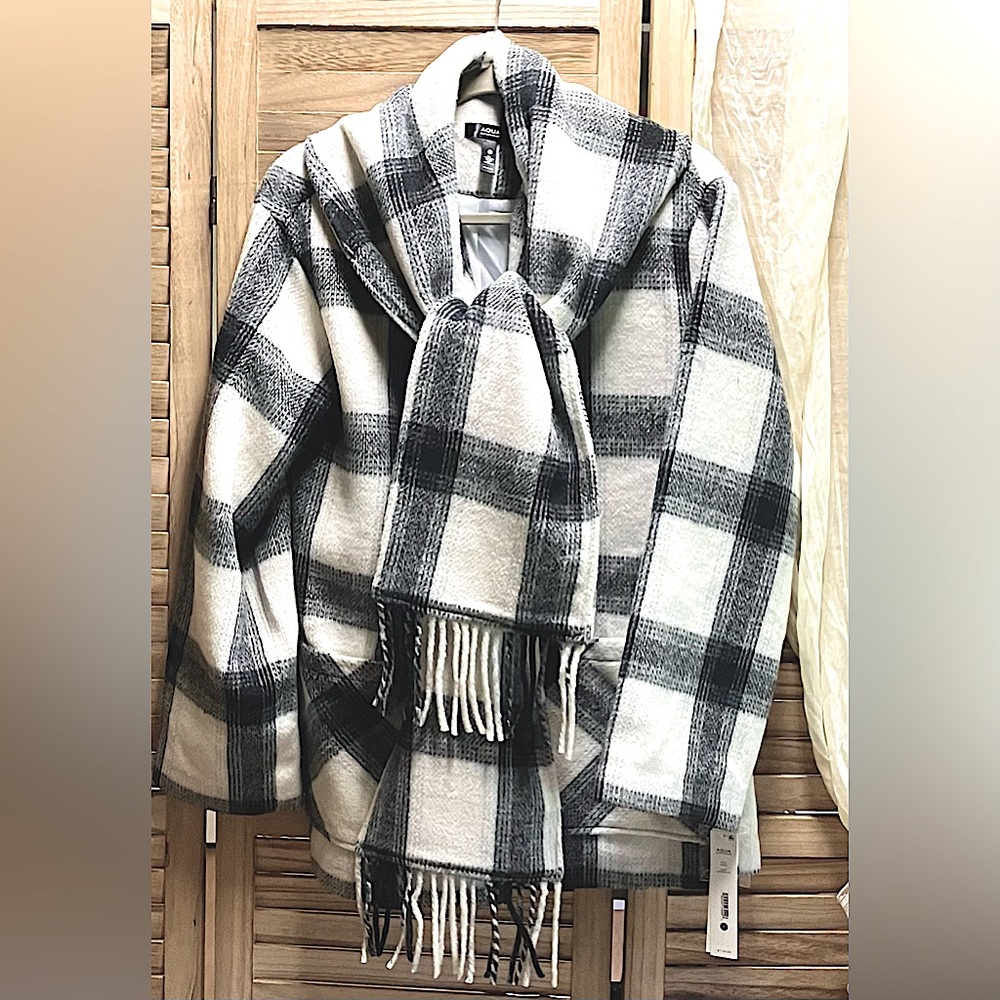 AQUA Black & White Checkered Scarf Collar Coat Size Small